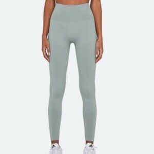 Set active leggings size medium